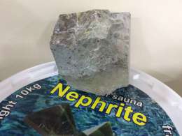 Камень для бани Нефрит колото-пиленный (ведро 10 кг) 